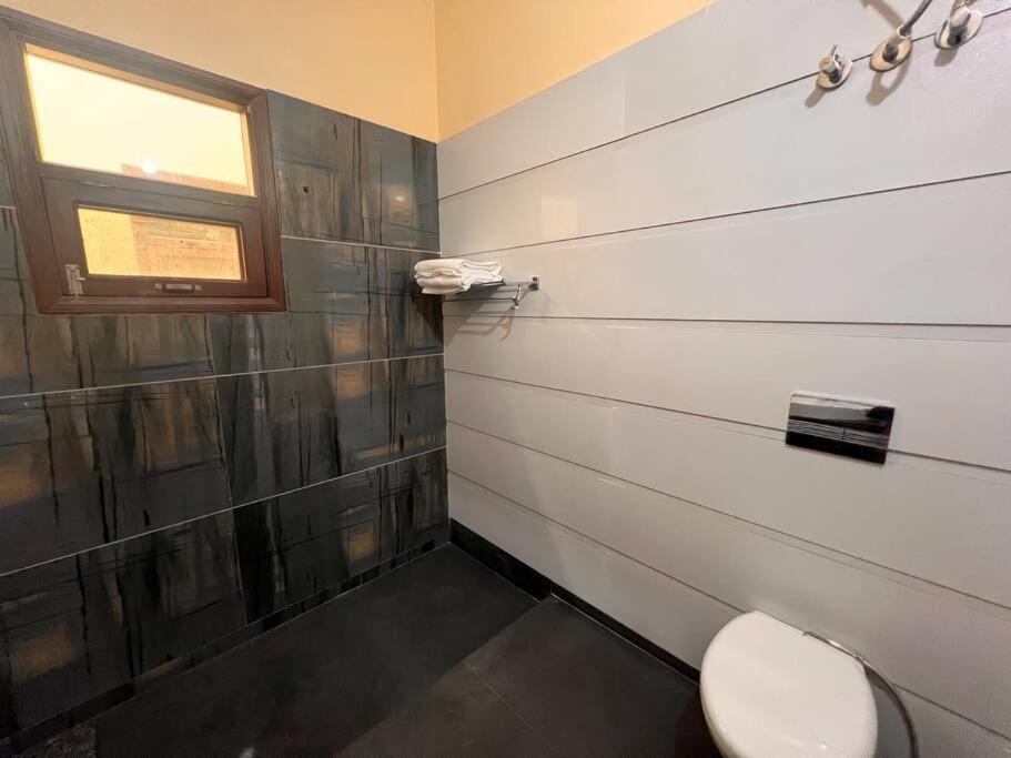 5Bhk Home Away From Home At Ranjit Avenue Amritsar Eksteriør bilde