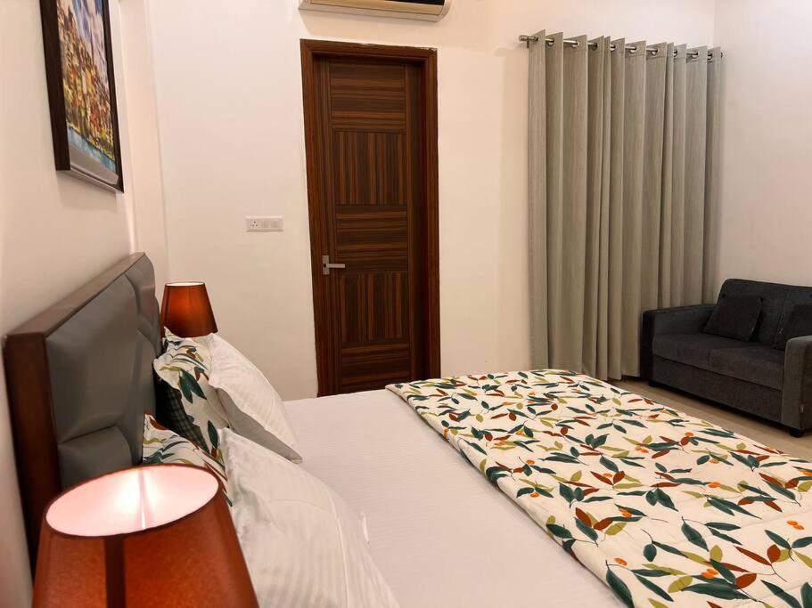 5Bhk Home Away From Home At Ranjit Avenue Amritsar Eksteriør bilde