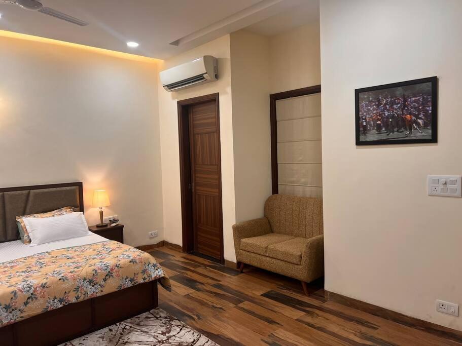 5Bhk Home Away From Home At Ranjit Avenue Amritsar Eksteriør bilde