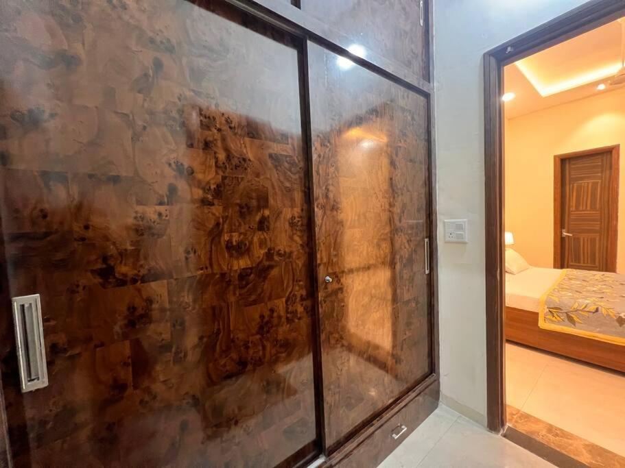 5Bhk Home Away From Home At Ranjit Avenue Amritsar Eksteriør bilde